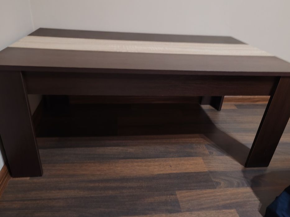 Măsuță pentru  cafea