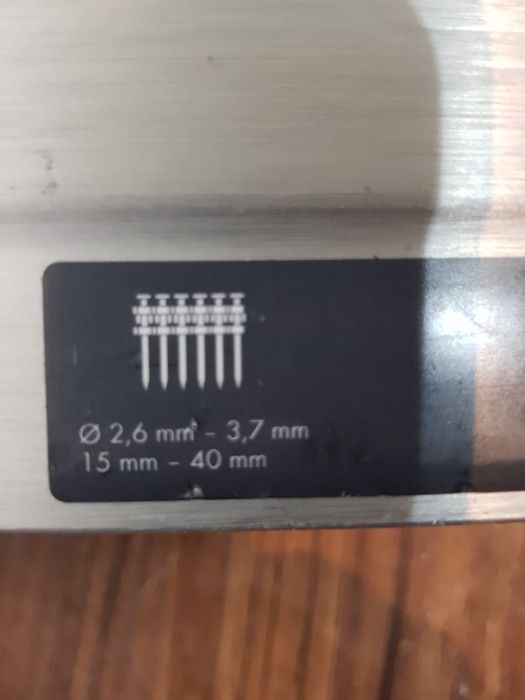 Wurth DIGA CS-3,pistol de bătut cuie în beton.