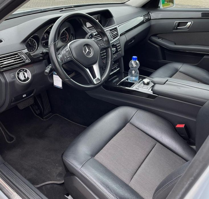 Mercedes-Benz E-Class W212 Avangarde • 2.2 CDI • Automat 7G-Tronic • 2