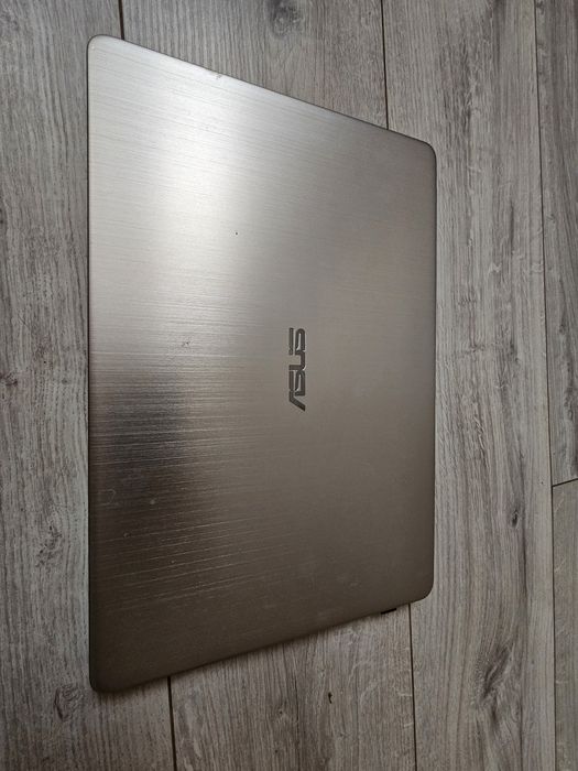 В продаже Ноутбук асус