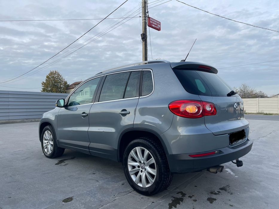 VW Tiguan 4x4 Automat panoramic/navi-import recent