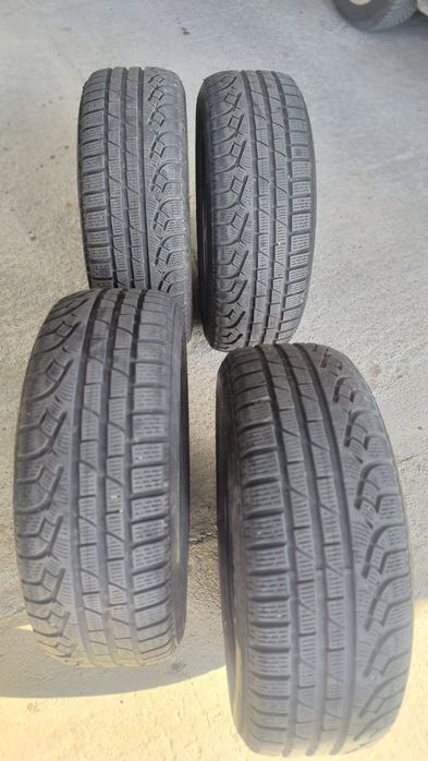 Pirelli 215 55 17