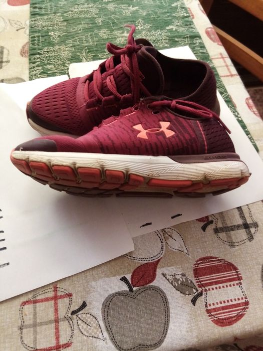 Оригинални маратонки UNDER ARMOIR