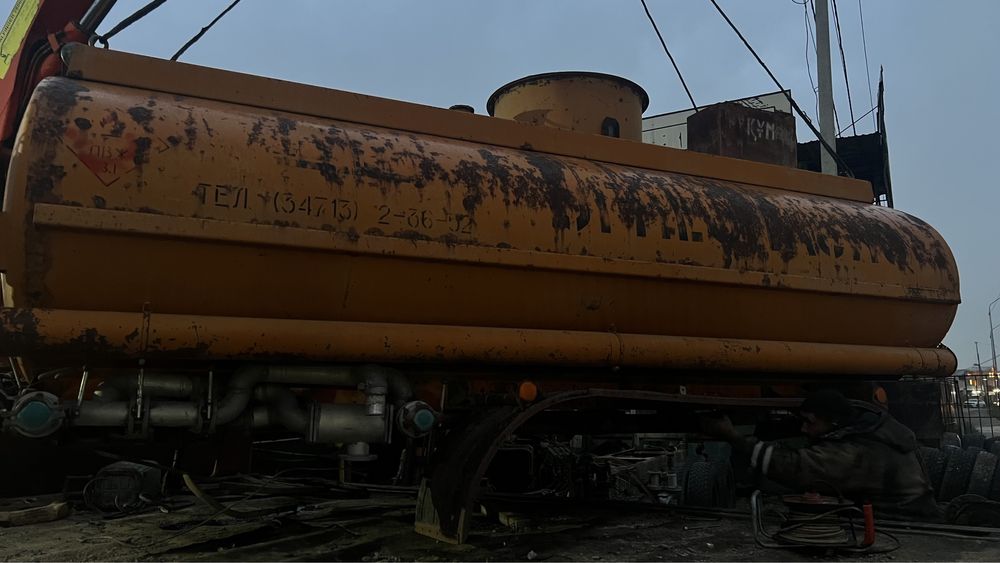 Бензовоз 11 куб.