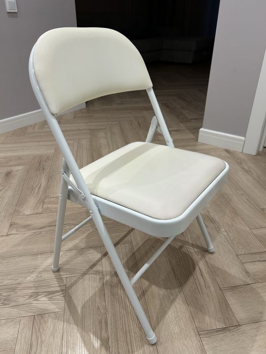 Продам 2 металлических складных стула