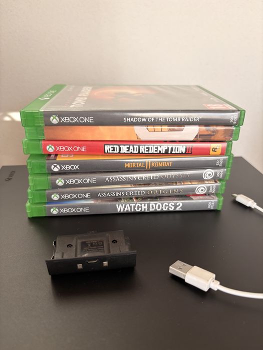 Xbox One X 4K 120hz, full box, fara jocuri