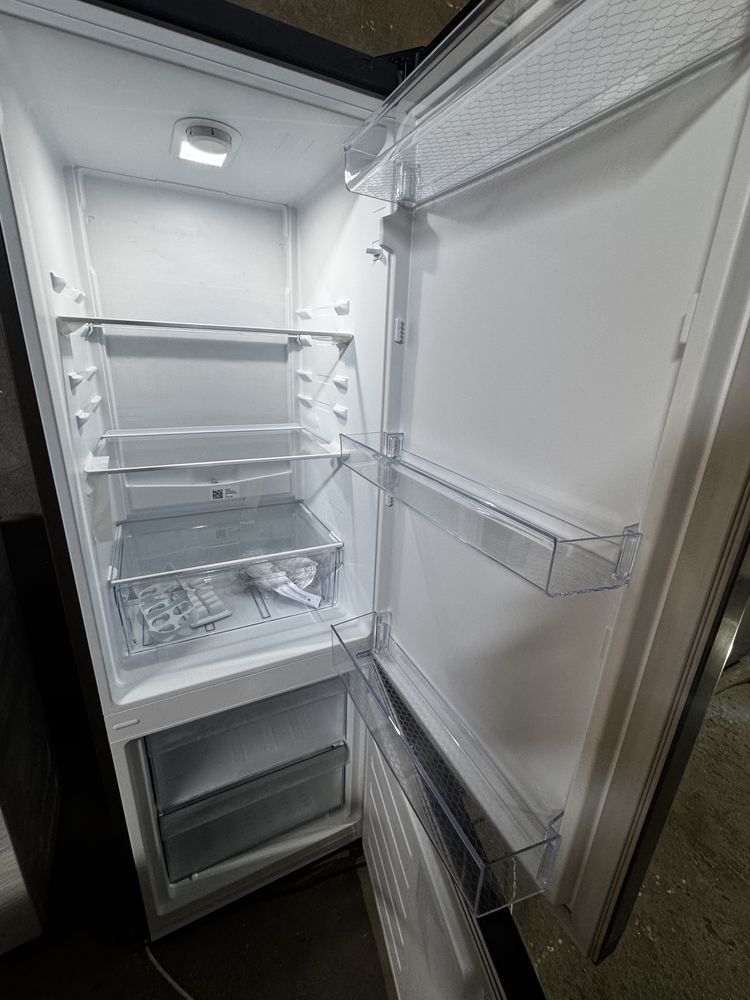 Продается холодильник как новый ! Beko 250л /160см