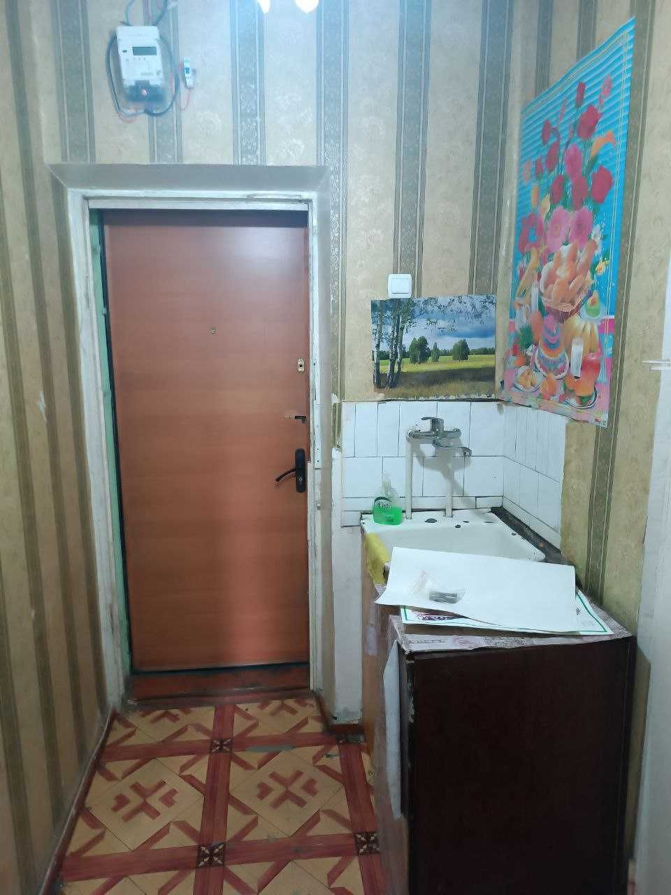 СРОЧНО! Продается квартира 2/3/4 в М.Улугб. р-не, ориентир Буз базар