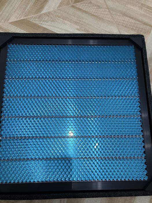 Honeycomb gravare decupare laser creality