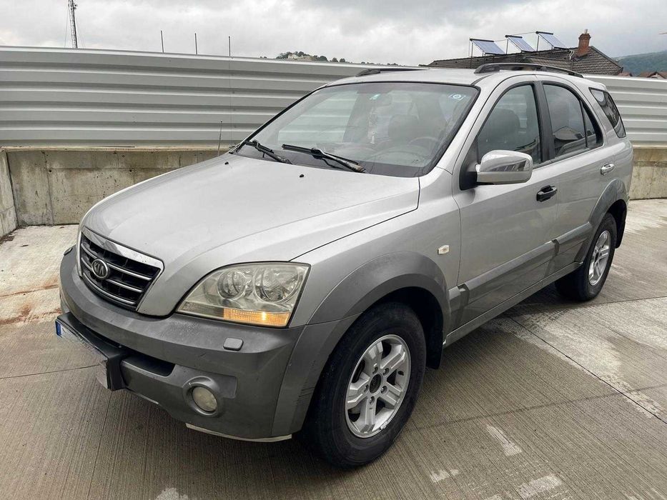 Vând Kia Sorento