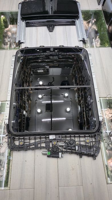 Люк в зборе состоянии новый