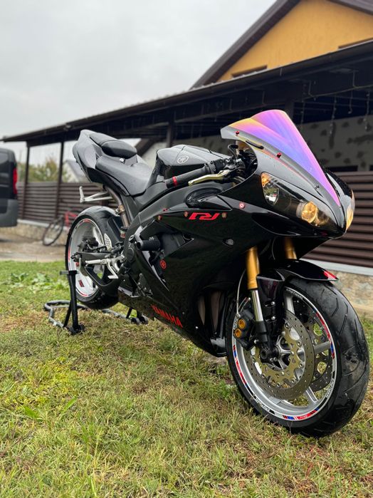 Vând Yamaha r1 rn12