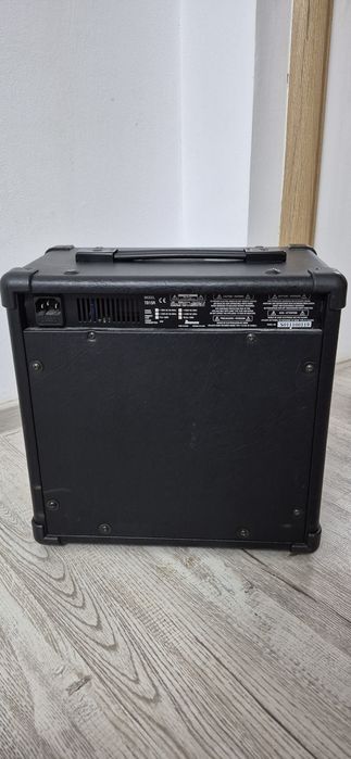 Vând chitară electrică Squier și amplificator Ibanez Tone Blaster