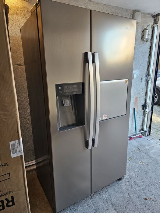 Side by side/двукрилен хладилник