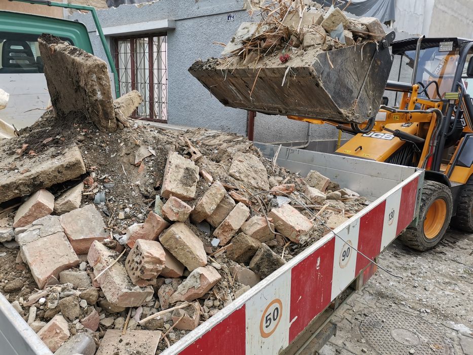 Iveco 35c13, jcb 1cx,Ifor Williams