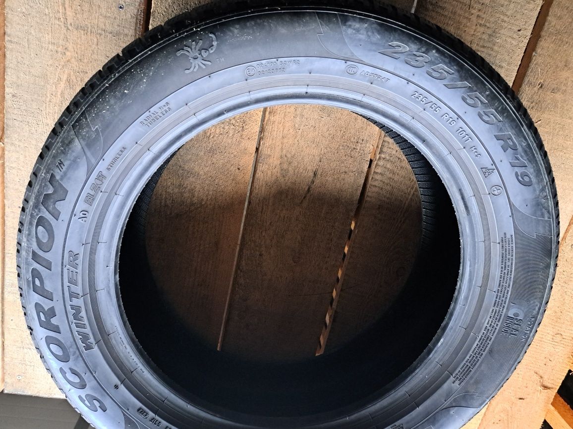 O anvelopa 235/55 R19 Pirelli
