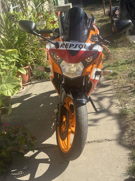 Honda CBR 125R 2015