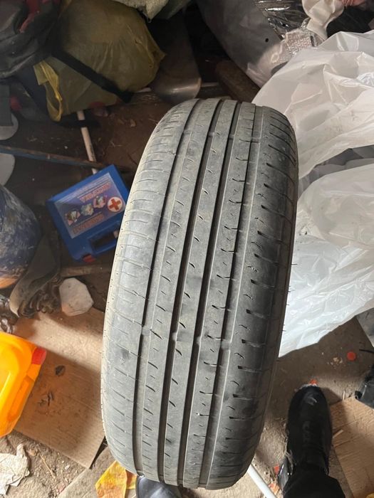 Продам 2 летние шины