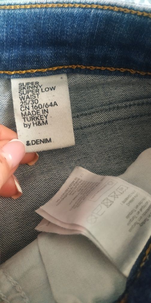 Blugi rupți H&M talie joasa super skinny XXS XS