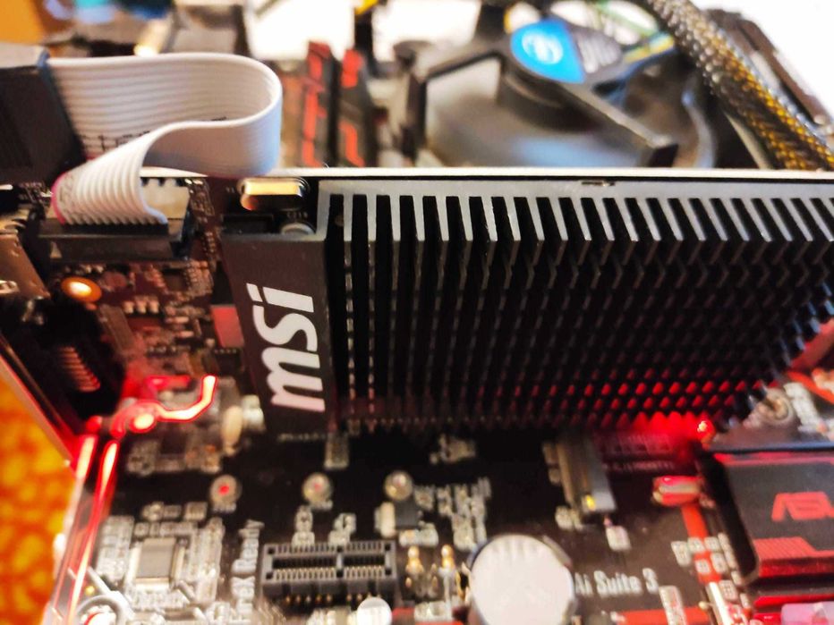 GeForce 8600GS , MSI GT 710 2gb