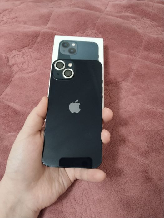 Срочно продается айфон 13