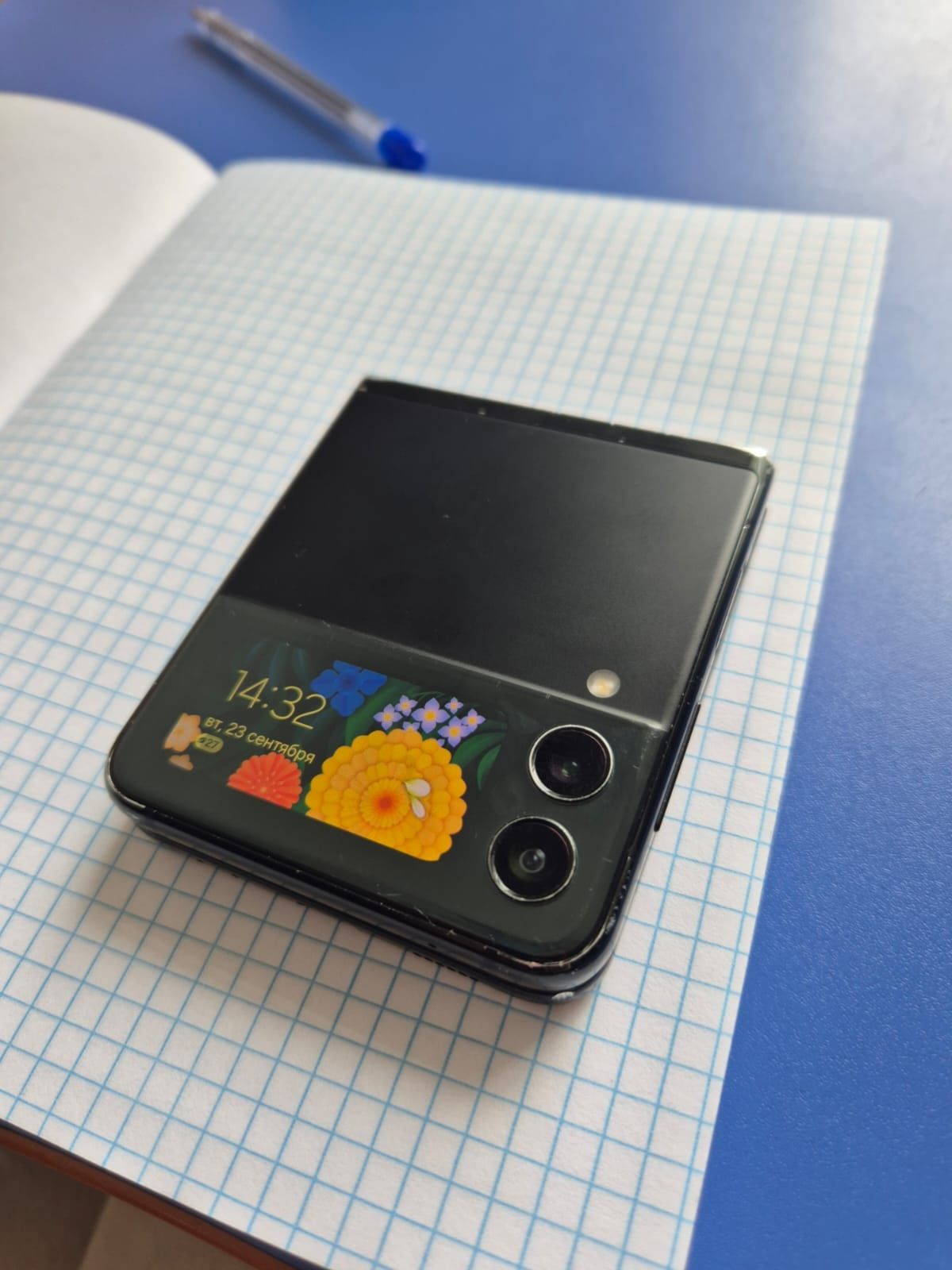 Galaxy flip 3 обычный