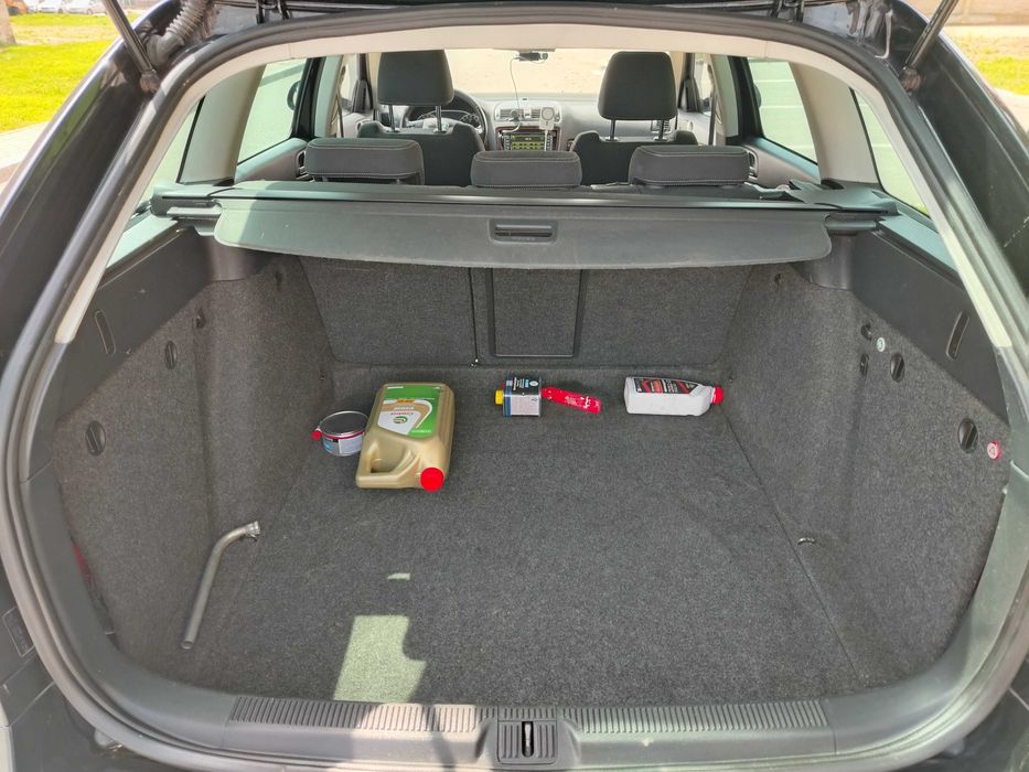 Vand sau schimb skoda octavia 2 cu logan dupa 2017