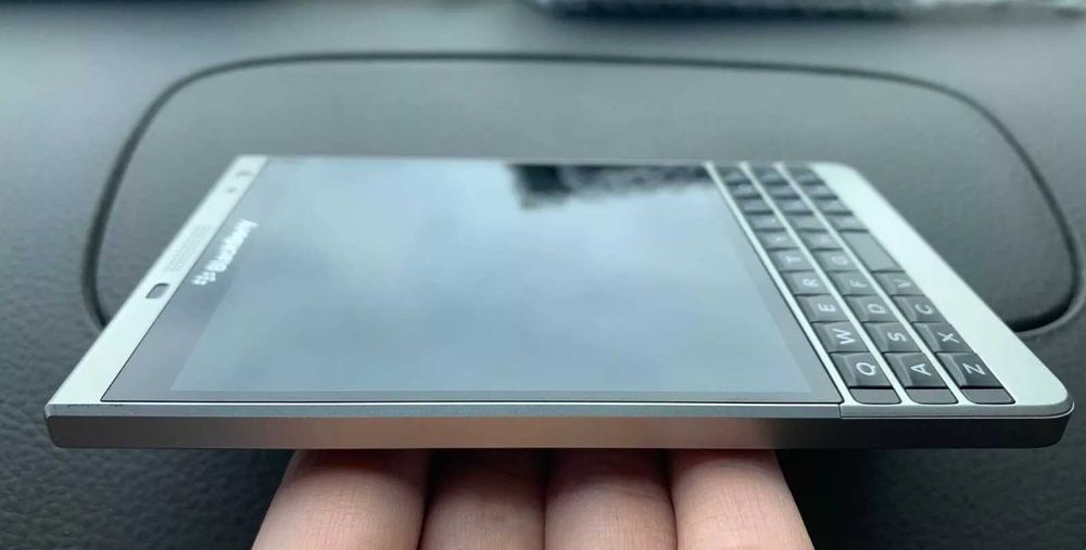 Telefon Blackberry Passport - Silver Edition - NOU