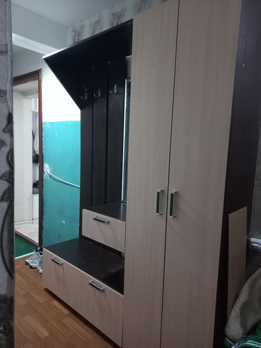 Срочно продам прихожую
