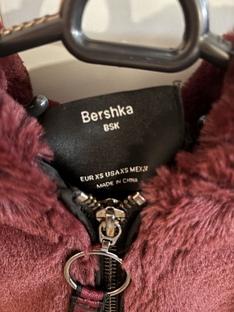 Пухкаво яке Bershka