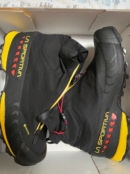 Туристически обувки Lasportiva