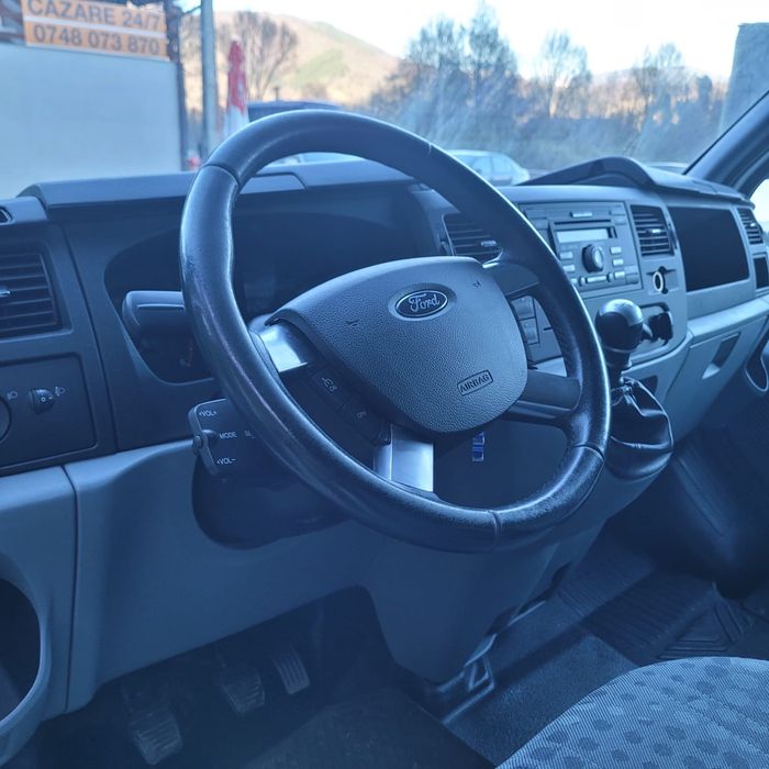 Ford Transit 3 Locuri 2012