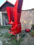 Tocator crengi actionat de Tractor