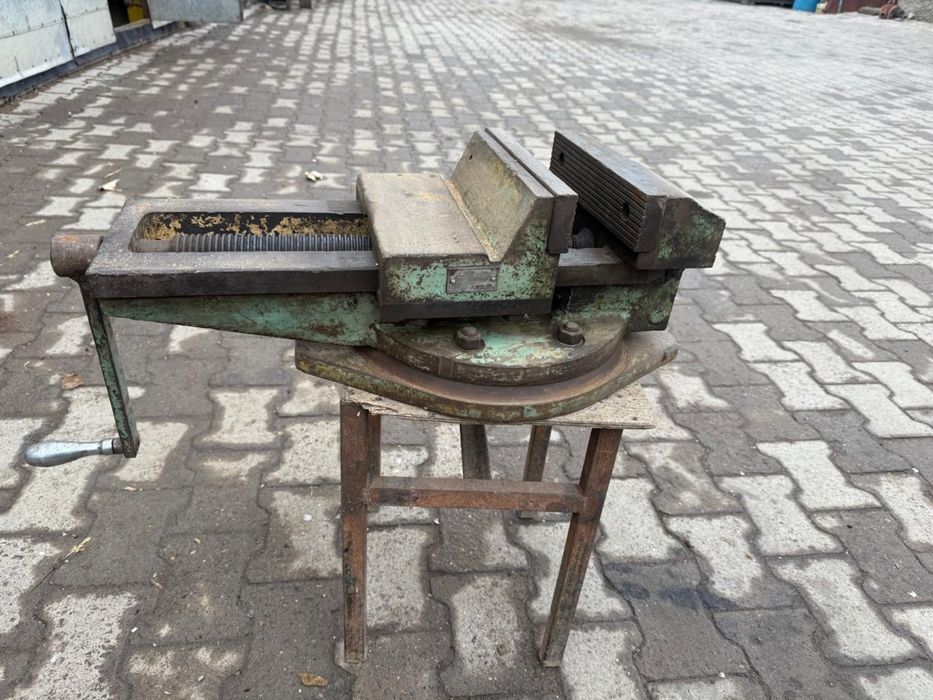 Тиски токарные Астана