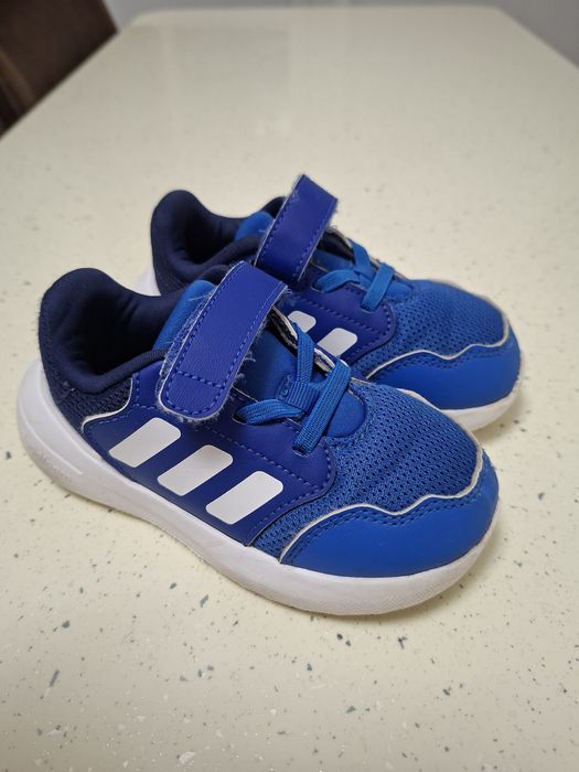Adidas baieti marimea 24