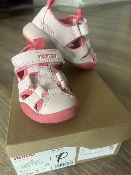Детские сандали от Reima