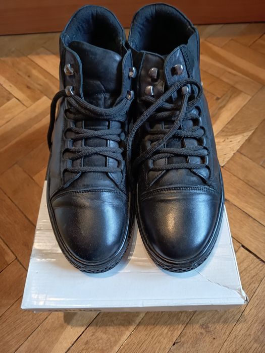 Мъжки боти от естествена кожа (набук)