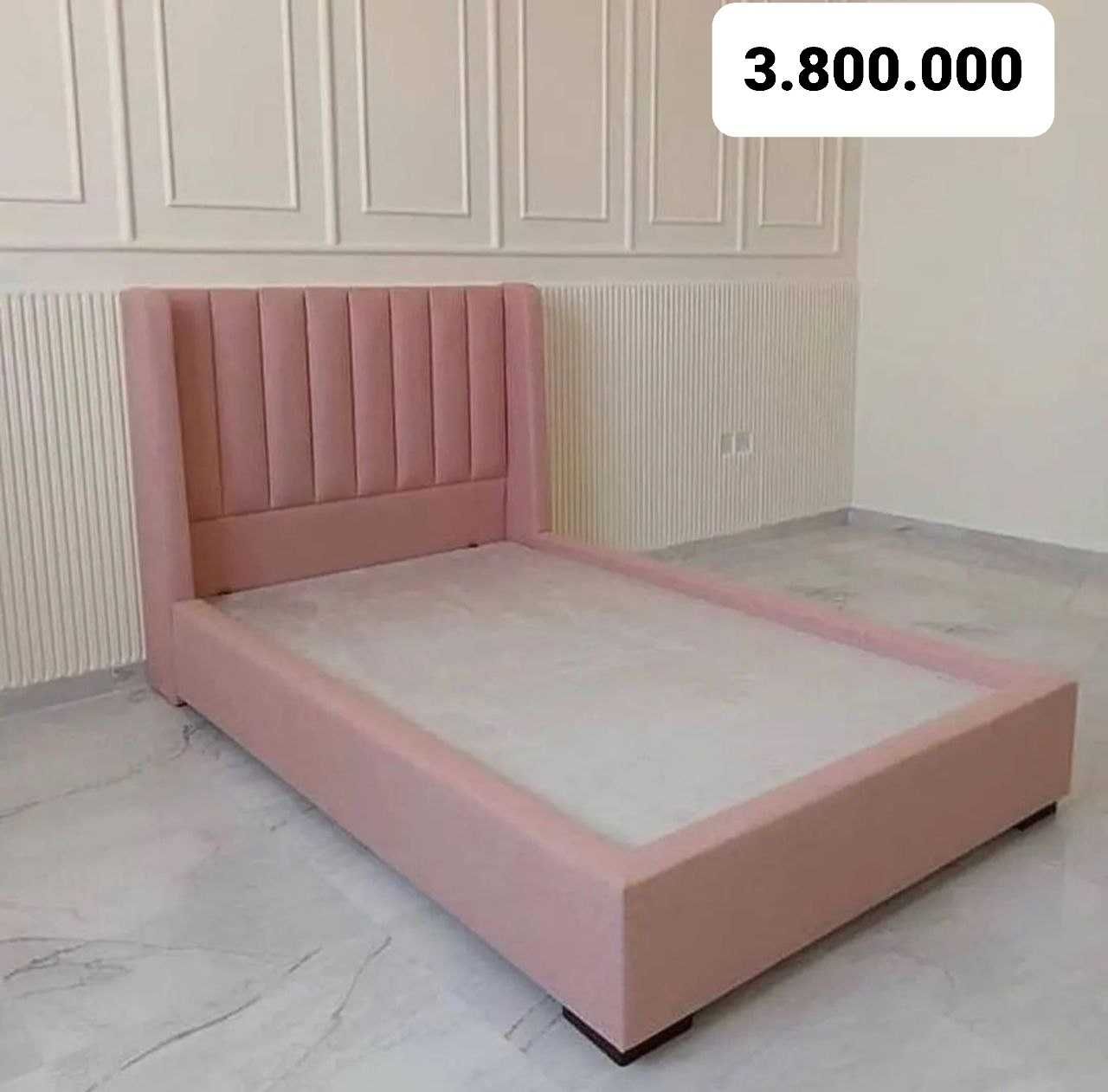 Кровать двухспальная. Двухспальная кровать. спальный кровать.Кровать.