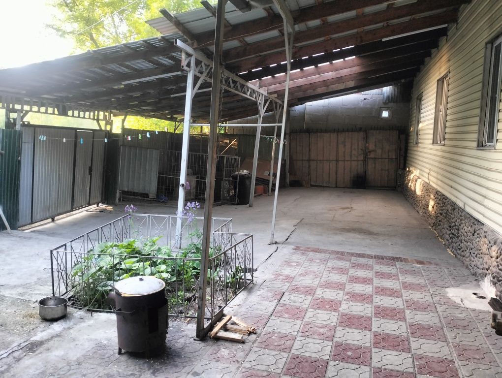 Продается дом в частном секторе
