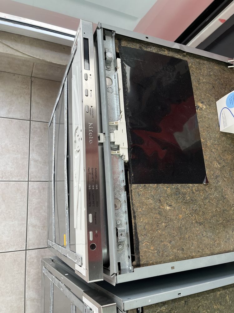 Miele G5665 SCVi XXL съдомиялна за пълно вграждане/24 нес гаранция