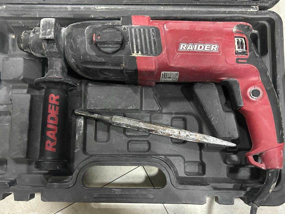 Перфоратор RAIDER RD-HD 38 800W 26mm 4 функции 2.5J
