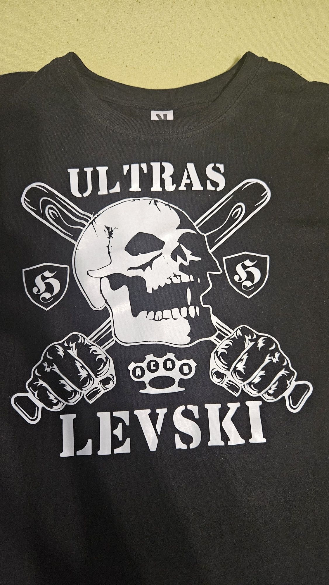 Фланелка на Ultras Левски