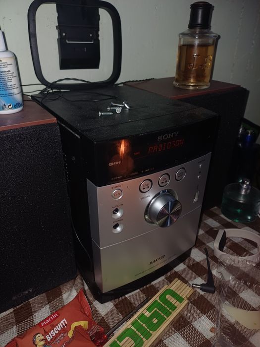 Vând doua microsisteme radio.