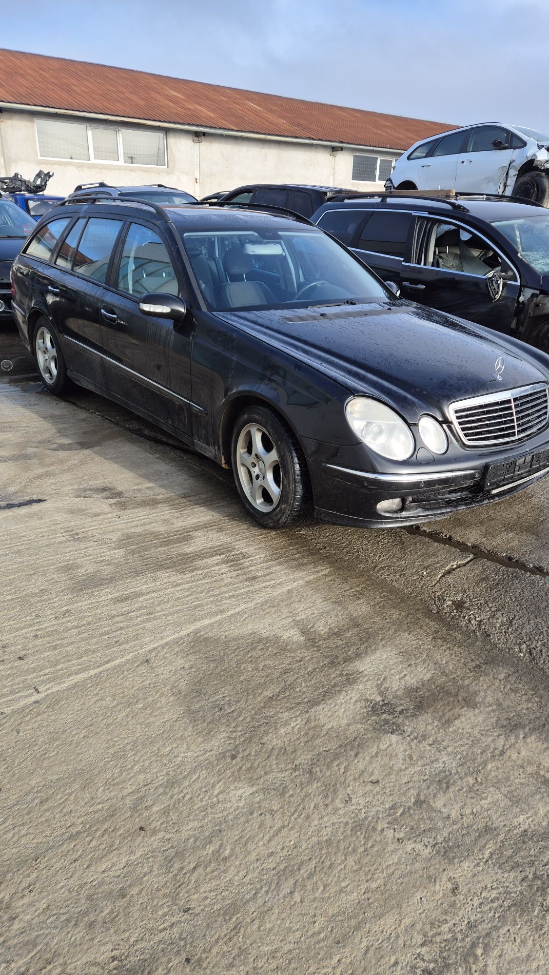 Vând haion complect mercedes w211