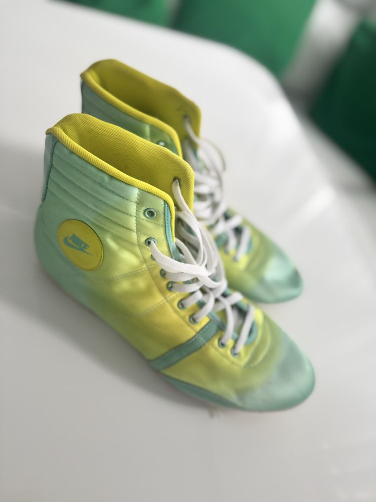 Nike маратонки 40.5