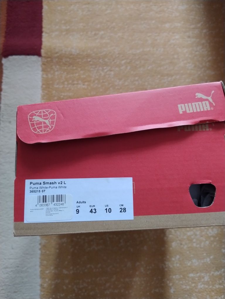 Vând pantofi sport noii,Puma ,nr.43
