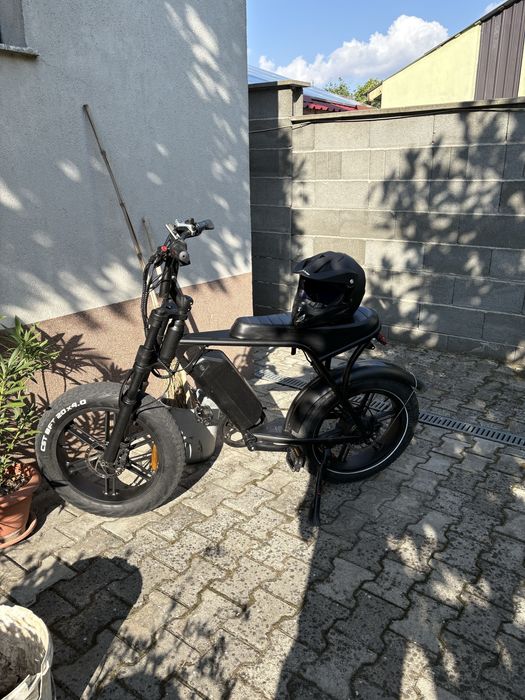 Fat bike 50km/h arata foarte bine