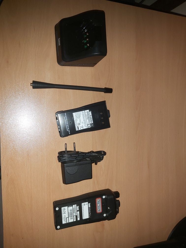 Портативно радио - Portable VHF (Радиостанция)

Модел HT644 VHF

Мод