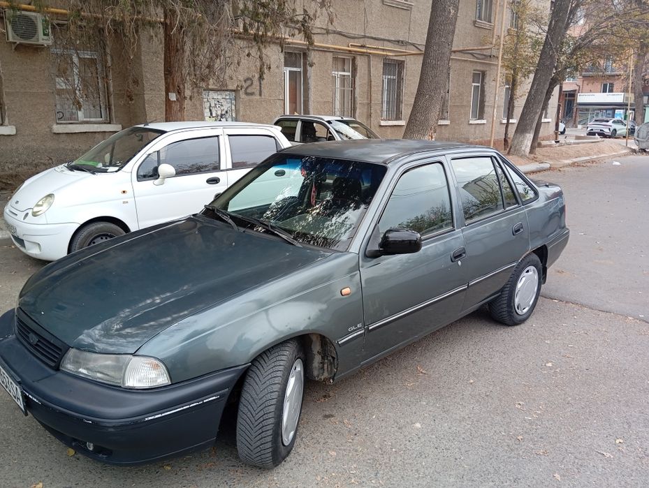 Продаю Дэу нексия1