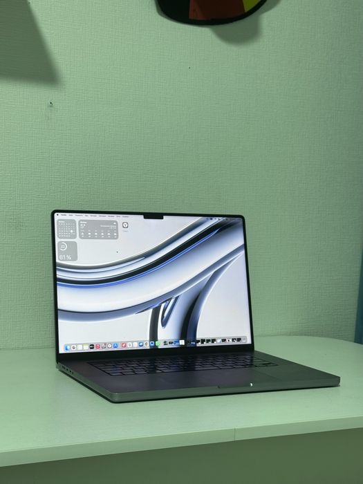 MacBook Pro 16″ (M1)